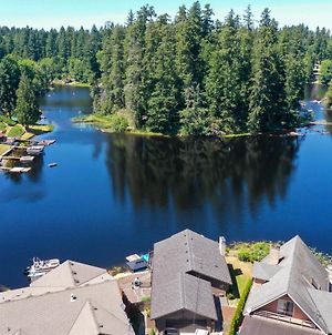 Panoramic Lakefront Home, Kayak, Fishing, Stargaze Olympia Exterior photo