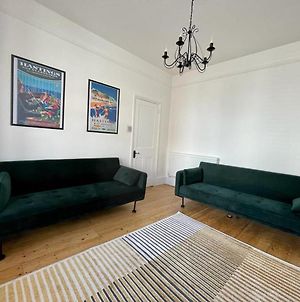 Hastings Stunning Town Centre 2 Bed House Villa Exterior photo