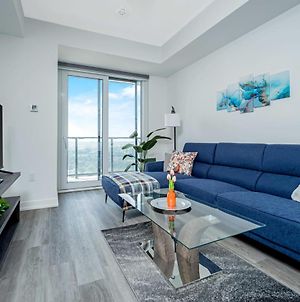 Modern 1Br Condo - King Bed - Cityscape Views Kitchener Exterior photo
