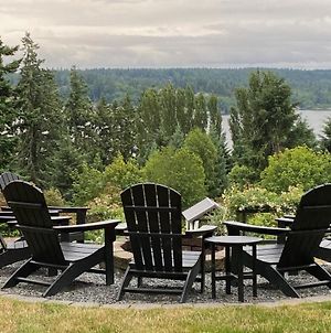 Blue View Hill - Holiday Or Work Retreat With 2 Bedrooms, Large Living Room, Office, Kitchenette, And Water & Mt Rainier View Gig Harbor Exterior photo