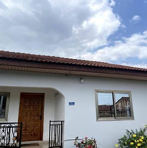 Lovely 1 Bedroom In East Legon Exterior photo