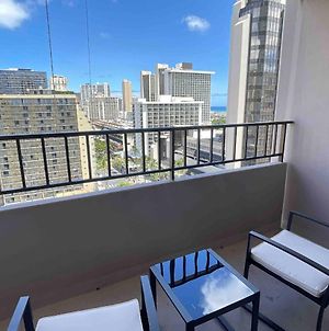 Heart Of Waikiki - Kitchen & Free Parking Apartment Honolulu Exterior photo