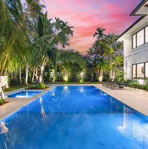 Villa In Coral Gables With Pool Jacuzzi Game Room Miami Exterior photo
