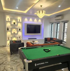 Modernly Styled 4 Bedroom Apartment In Lekki Exterior photo