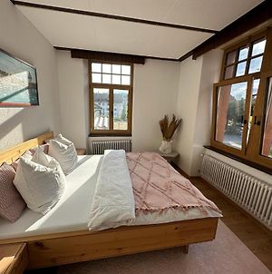 Gemutliches Doppelbett-Zimmer In Schoftland Exterior photo