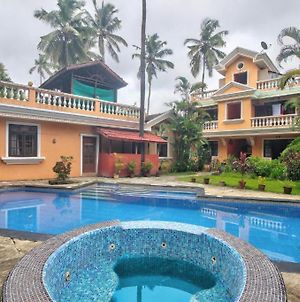 4 Bhk Villa With Private Pool At Goa Garden Resort Colva Exterior photo