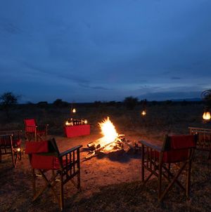 Africa Safari Serengeti Ikoma Camping Exterior photo