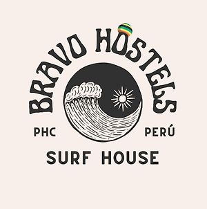 Bravo Hostels: Surf House Punta Hermosa Exterior photo
