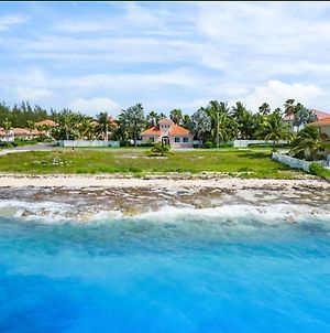 Villa Danya - 5 Bd On The Ocean With Pool. Nassau Exterior photo