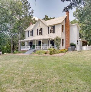 Historic And Charming Pittsboro Home With Fireplaces Exterior photo