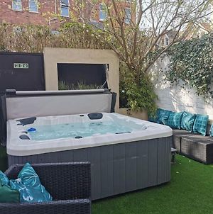 Bournemouth Beach Boutique With Hot Tub - Sleeps Up To 20 Exterior photo
