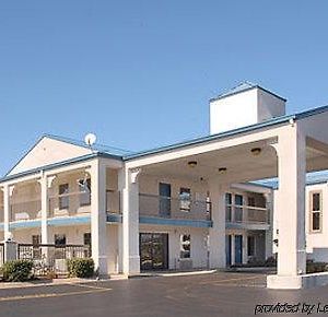Days Inn & Suites Pine Bluff Exterior photo