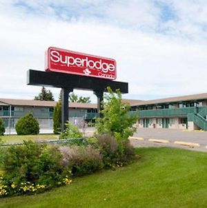 Superlodge Canada Lethbridge Exterior photo