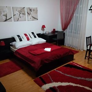 Debrecenter Apartman Apartment Room photo