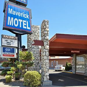Maverick Motel Klamath Falls Exterior photo
