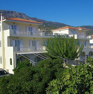 Hotel Filioppi Agios Kirykos Exterior photo