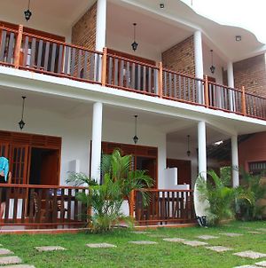 Dilara Resort Mirissa Exterior photo