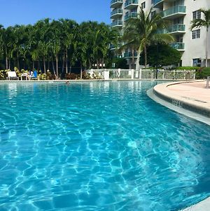 Ocean Reserve Miami Luxury Rentals Sunny Isles Beach Exterior photo