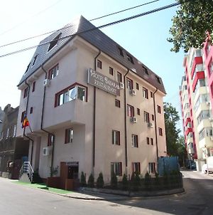 Hotel Basarab Bucharest Exterior photo