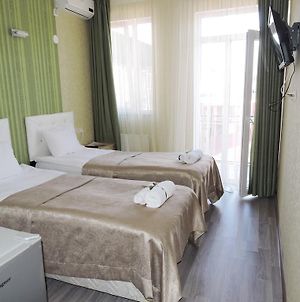 Green Villa Batumi Room photo