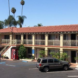 Santa Ana Travel Inn Exterior photo