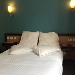Hotel De La Place Malakoff Room photo