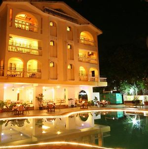 Lambana Resort Goa Exterior photo
