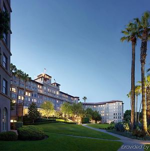 Langham Huntington Pasadena Hotel Exterior photo