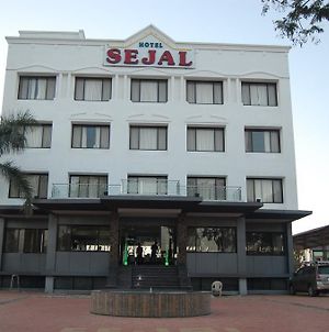 Hotel Sejal Inn Saputara Exterior photo