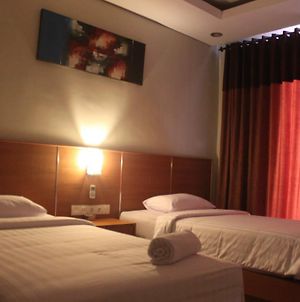 Ronta Bungalow Hotel Kuta  Room photo