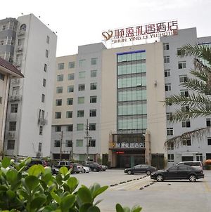 Shun Ying Li Yu Hotel Guangzhou Exterior photo