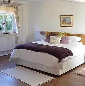 Oak Tree Cottage Bed & Breakfast Tenterden Exterior photo