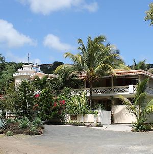 Villa Le Chapo Port Mathurin Exterior photo