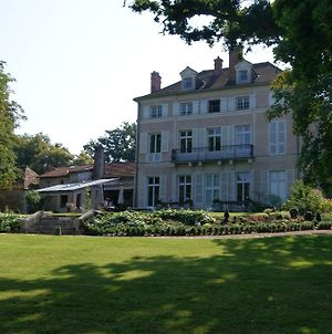 Le Chateau De La Vierge Bed & Breakfast Bures-sur-Yvette Exterior photo