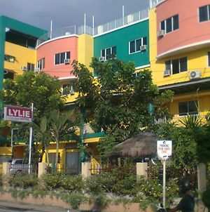 Lylie Hotel Cebu Exterior photo