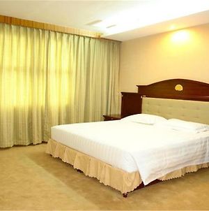 Chengde Sihai International Hotel Room photo