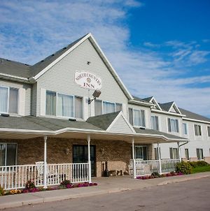North Country Inn & Suites Roseau Exterior photo