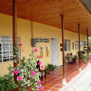 Finca San Juan De Las Araucarias Ranch Guest House Santa Rosa De Cabal Exterior photo