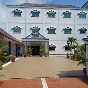 Mk Beach Hotel Sihanoukville Exterior photo