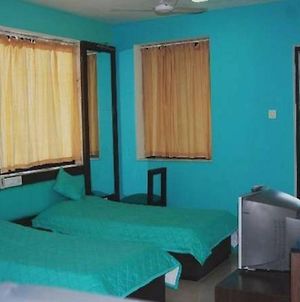 Tisha Apartment Hotel Goa Room photo