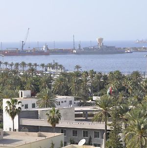 Safwa Hotel Tripoli Exterior photo