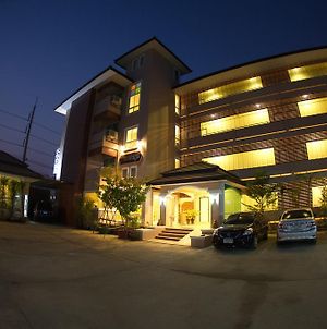 Baan Sanpoom Hotel Phitsanulok Exterior photo
