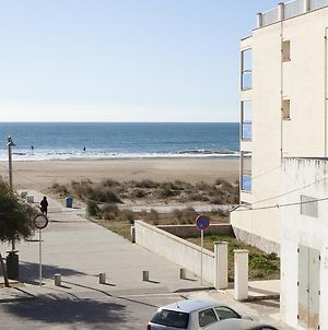 Beach Castelldefels Apartment Exterior photo