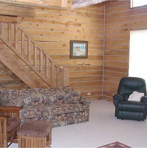 Comanche Lodge Custer Room photo