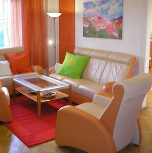Apartment Accommodation Up To 17 Bratislava Exterior photo