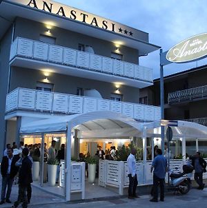 Hotel Anastasi Cervia Exterior photo