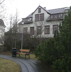 Central Guesthouse Reykjavik Exterior photo