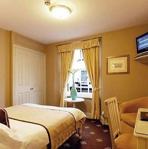 Browns Hotel Tavistock  Room photo