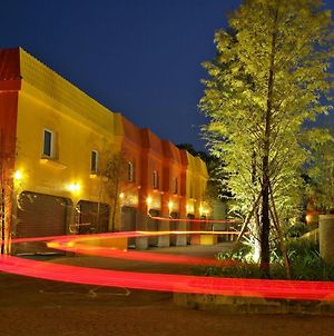 Yuan Motel Miaoli Exterior photo