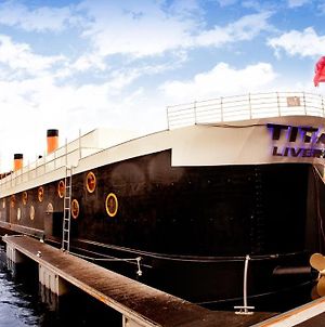 Titanic Boat Hotel Liverpool Exterior photo